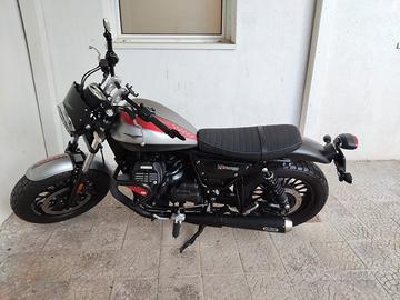 Moto Guzzi V9 - 2016