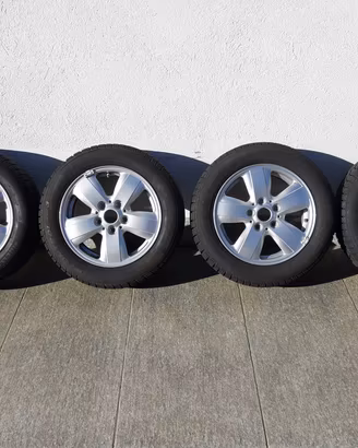 Cerchi in lega con gomme invernali Mini One