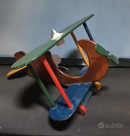 Lampadario in sospensione forma aeroplano