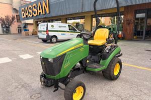 John Deere 1026R
