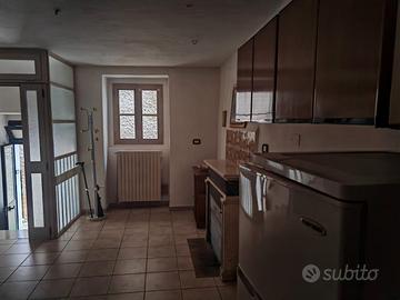 Casa a schiera nel centro storico di Roccavivara