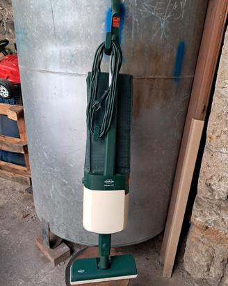 Folletto aspirapolvere 