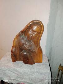 Scultura Pietà in legno di noce