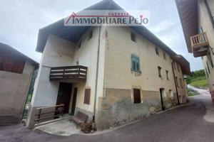 a Celentino, da ristrutturare