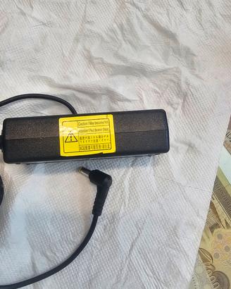 Alimentatore Hipro 