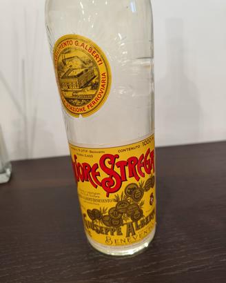 bottiglia strega vintage 