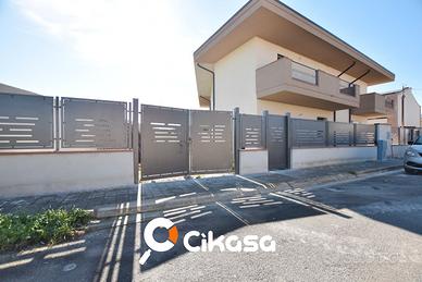 Decimomannu. Trilocale con cortile