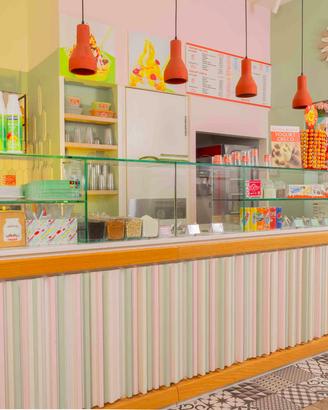 Modena, Centro Storico,Gelateria/Yogurteria