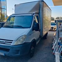 Iveco Daily 35 autocarro