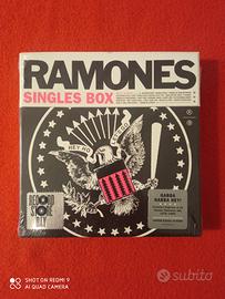 Ramones single box 