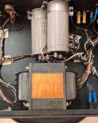 Finale di potenza BGW 7500 Proline