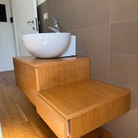 Mobile bagno sospeso