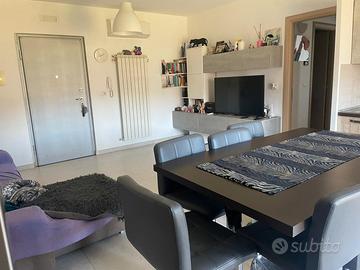 Bilocale arredato con posto auto