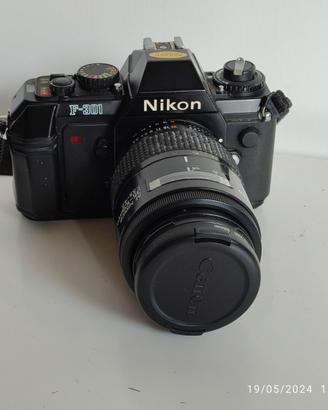 Fotocamera Nikon F-301+obiettivo 35-105mm+soft cas