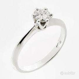 Anello solitario 0,39ct