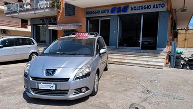 Peugeot 5008 1.6 HDi 110CV - 7 posti