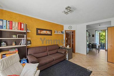 Appartamento di 80 m² con 3 locali e posto auto a 