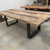 Tavolo legno e resina