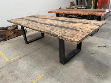 Tavolo legno e resina