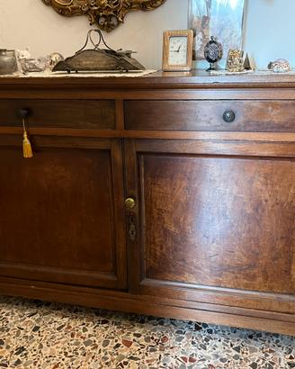 Credenza in noce