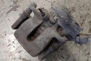 Pinza freno post sx RENAULT SCENIC 1.9cc benz 2009