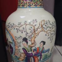 Vaso in porcellana stile orientale 