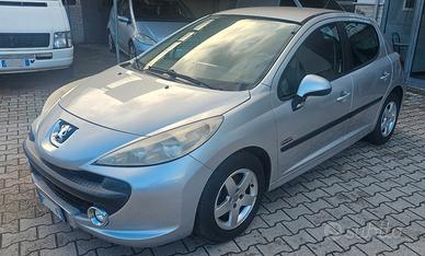 Peugeot 207 1.4 8V 75CV 5p. X Line Neopatentati