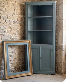 credenza e cornice