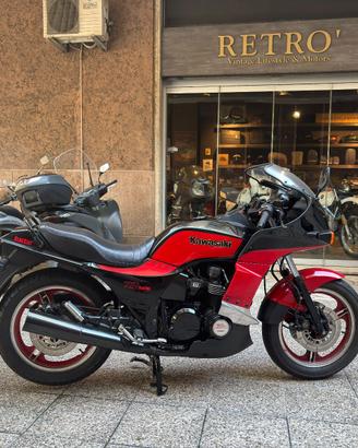 Kawasaki GPZ 750