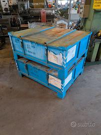 Cassa contenitore in ferro con coperchio apribile