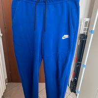 Pantaloni tech Nike