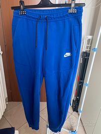 Pantaloni tech Nike