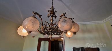 Lampadario vintage ottone e vetro