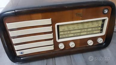 Radio giradischi  antica