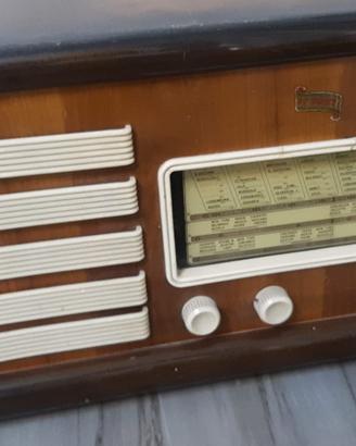 Radio giradischi  antica