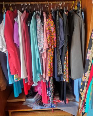 Abiti, gonne, pantaloni,completi giacche e giaccon