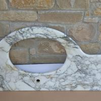 Piano in marmo per mobile bagno