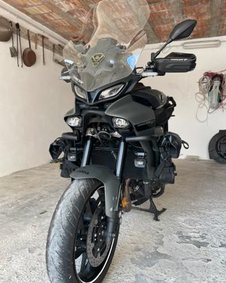 Yamaha tracer 9 abs
