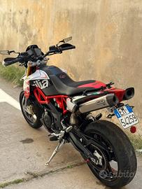 Aprilia Dorsoduro 900