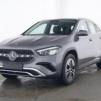 MERCEDES-BENZ GLA 180 Automatic Progressive Adva