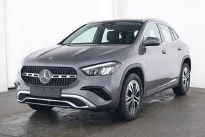 MERCEDES-BENZ GLA 180 Automatic Progressive Adva