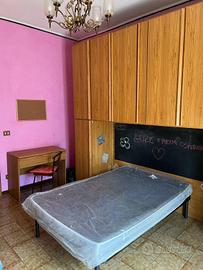 Stanza in appartamento di 16 m² a Terni