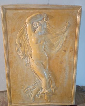 quadro in gesso con odalisca