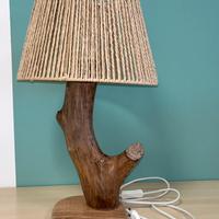 Lampada in legno