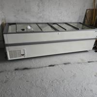 Freezer da negozio a pozzetto