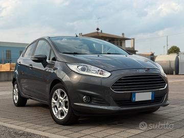 FORD Fiesta 6ª serie - 2016
