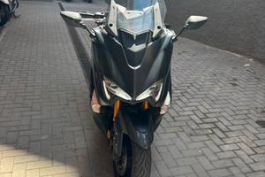 Tmax 530 SX 2017