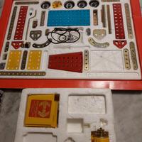 Meccano originale. Gioco di costruzioni in metallo