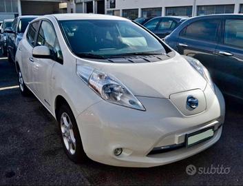 Nissan Leaf - versione Acenta 30kwh Elettrica