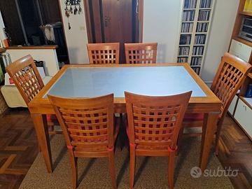 TAVOLO ALLUNGABILE e 6 SEDIE